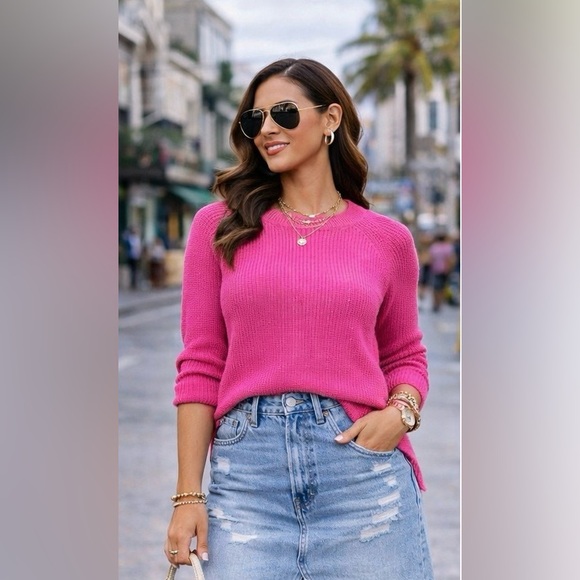 Banana Republic Factory Sweaters - Banana Republic knit cable sweater​